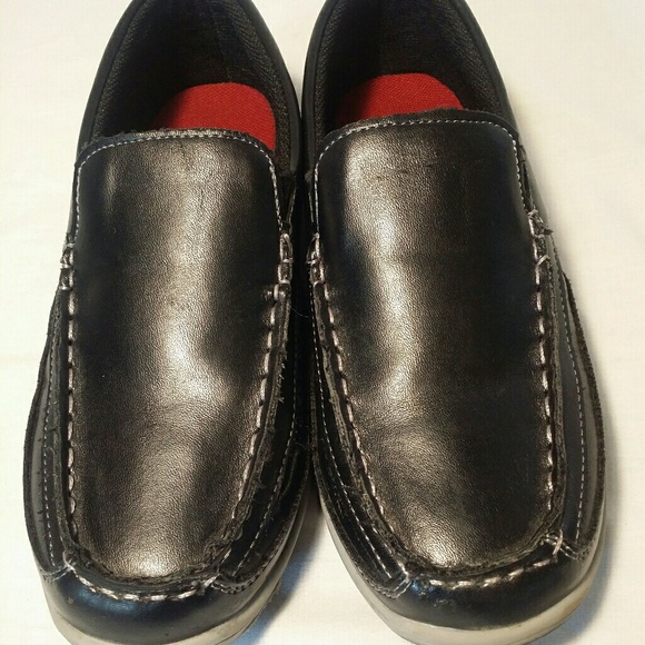 Roebuck and Co, boys black shoes - Picture 2 of 7